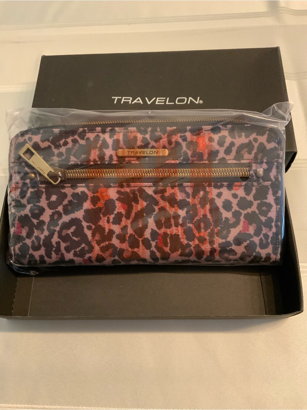 NWT Travelon Pink and Black Leopard-Print RFID Wallet/wristlet w/Gold Hardware